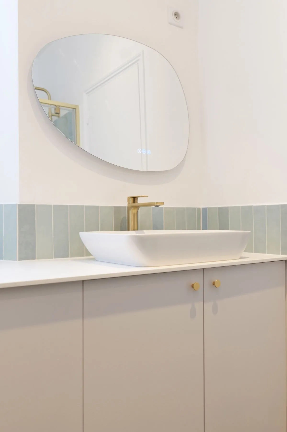 Charonne — salle de bain, Appartement duplex rénové à Paris, Atelier Nola